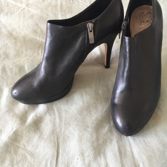 Vince Camuto booties - Picture 2 of 7